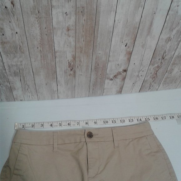 Old Navy Everyday Shorts Khaki Size 2 - Picture 5 of 7